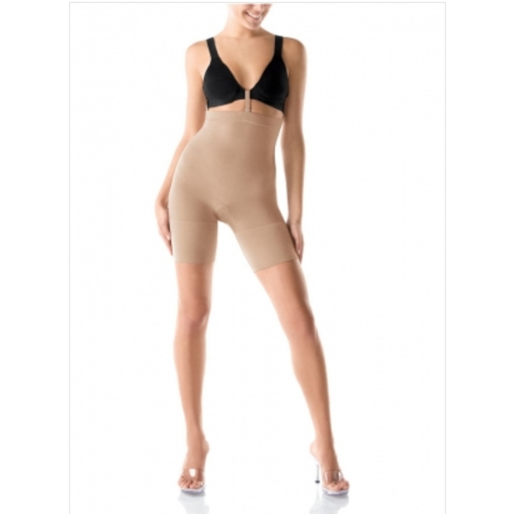 NWT SPANX Shaping Mid-Thigh Bodysuit